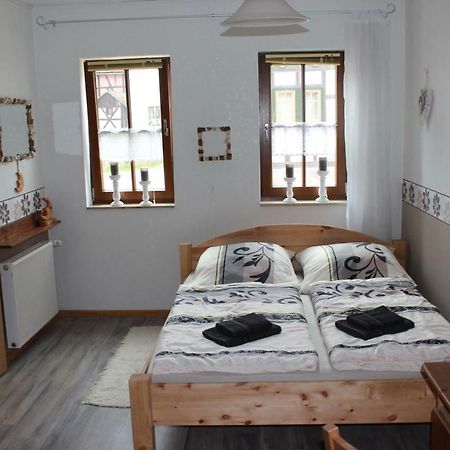 Ferienwohnung Schwarz Benshausen Екстер'єр фото